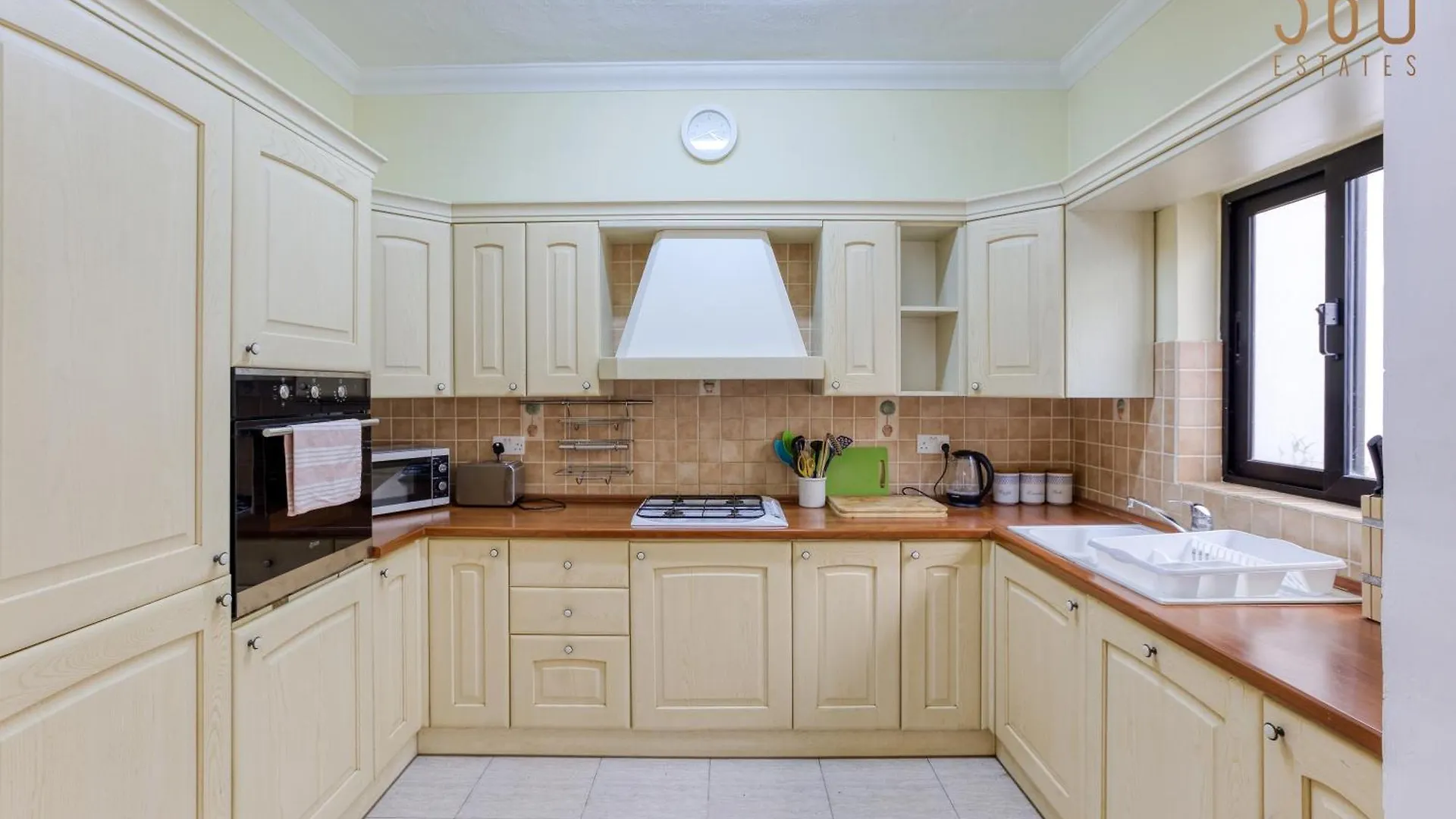 Holiday home Charming 3Br Townhouse With Terraces In Balzan By 360 Estates Villa